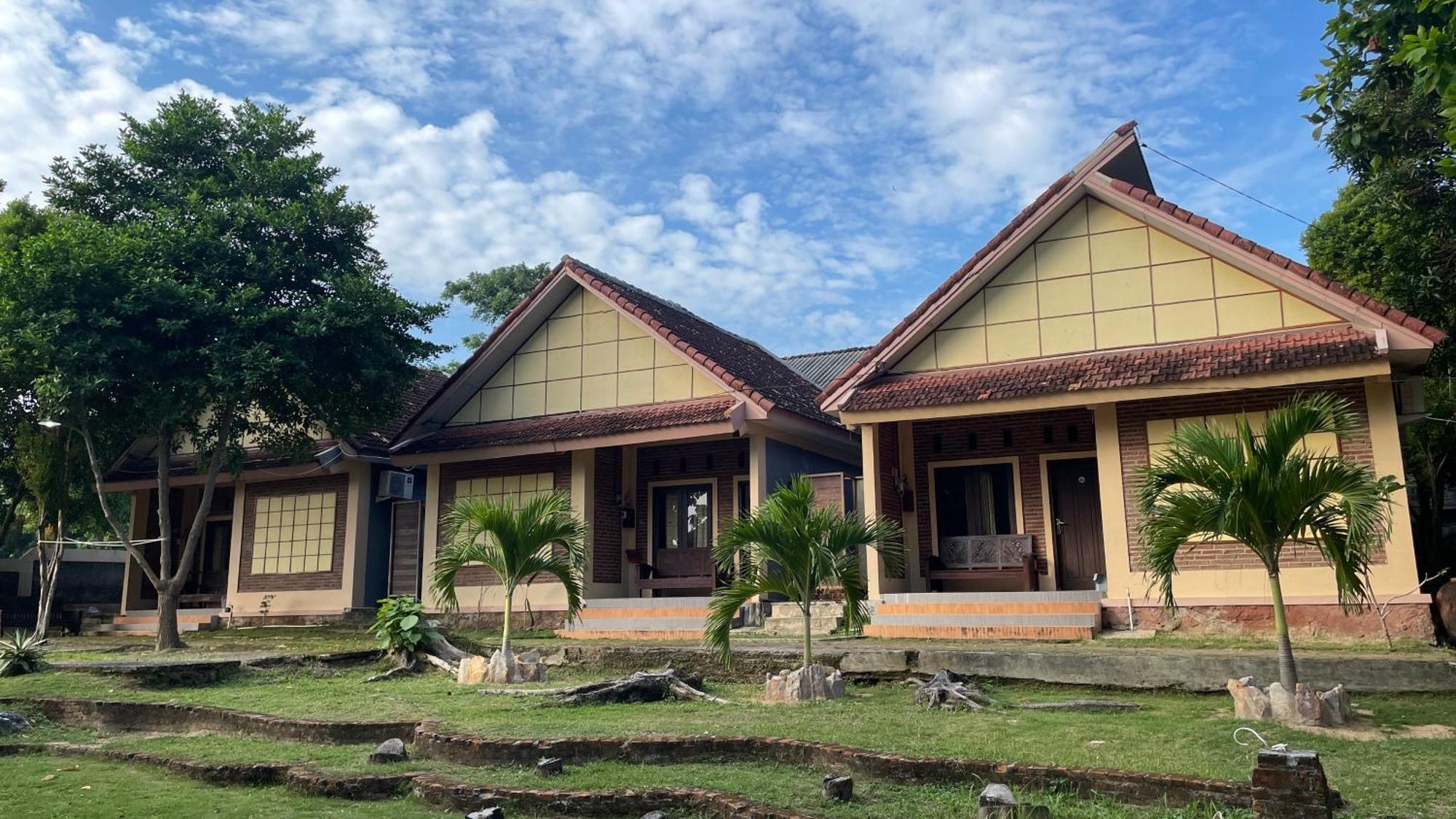 Mangrove Inn Karimunjawa-Inseln Exterior foto