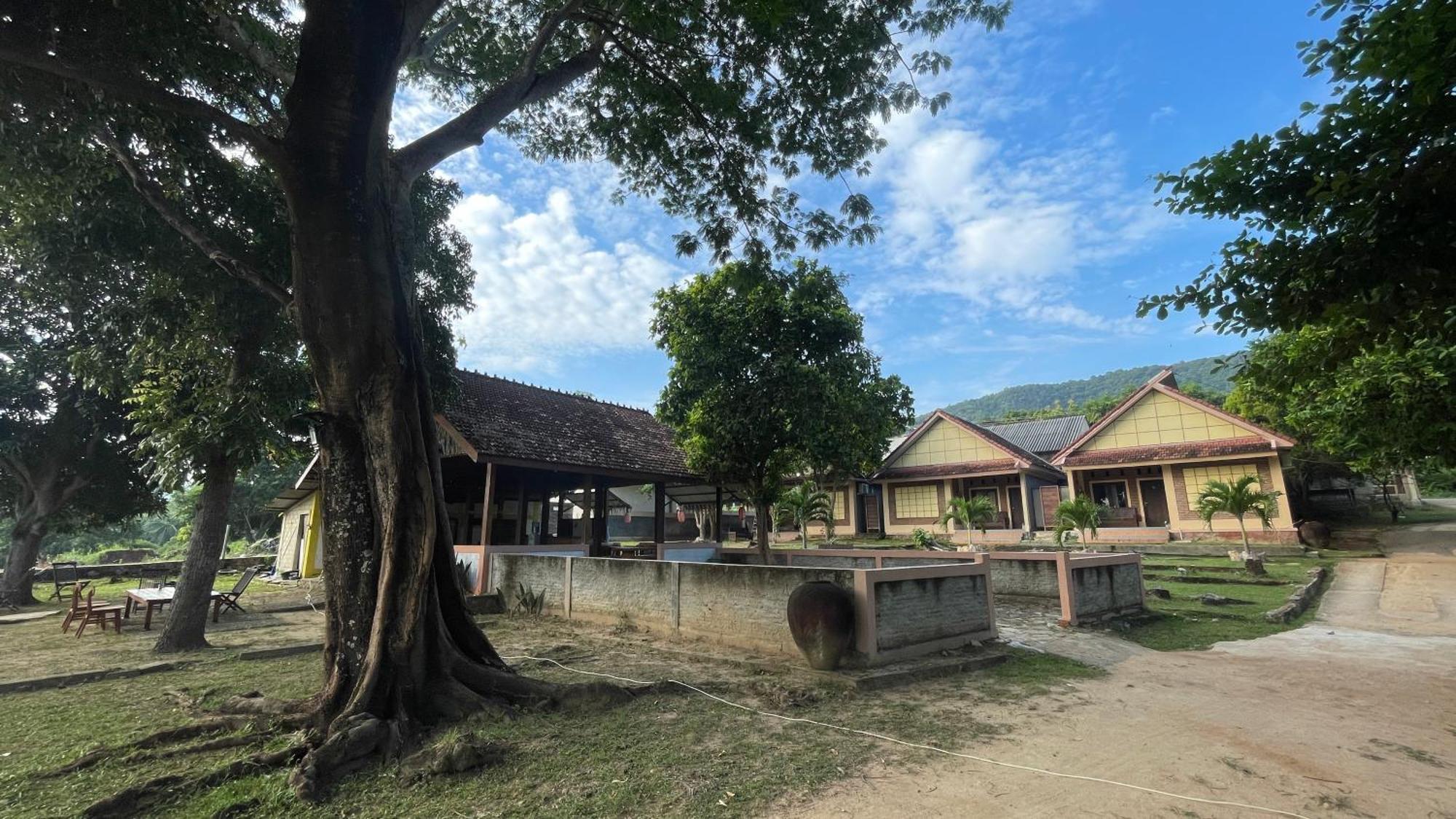 Mangrove Inn Karimunjawa-Inseln Exterior foto