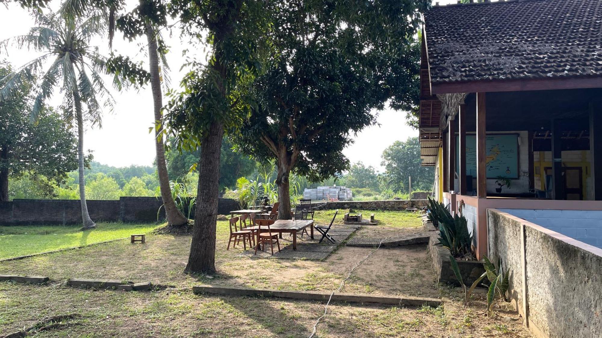 Mangrove Inn Karimunjawa-Inseln Exterior foto