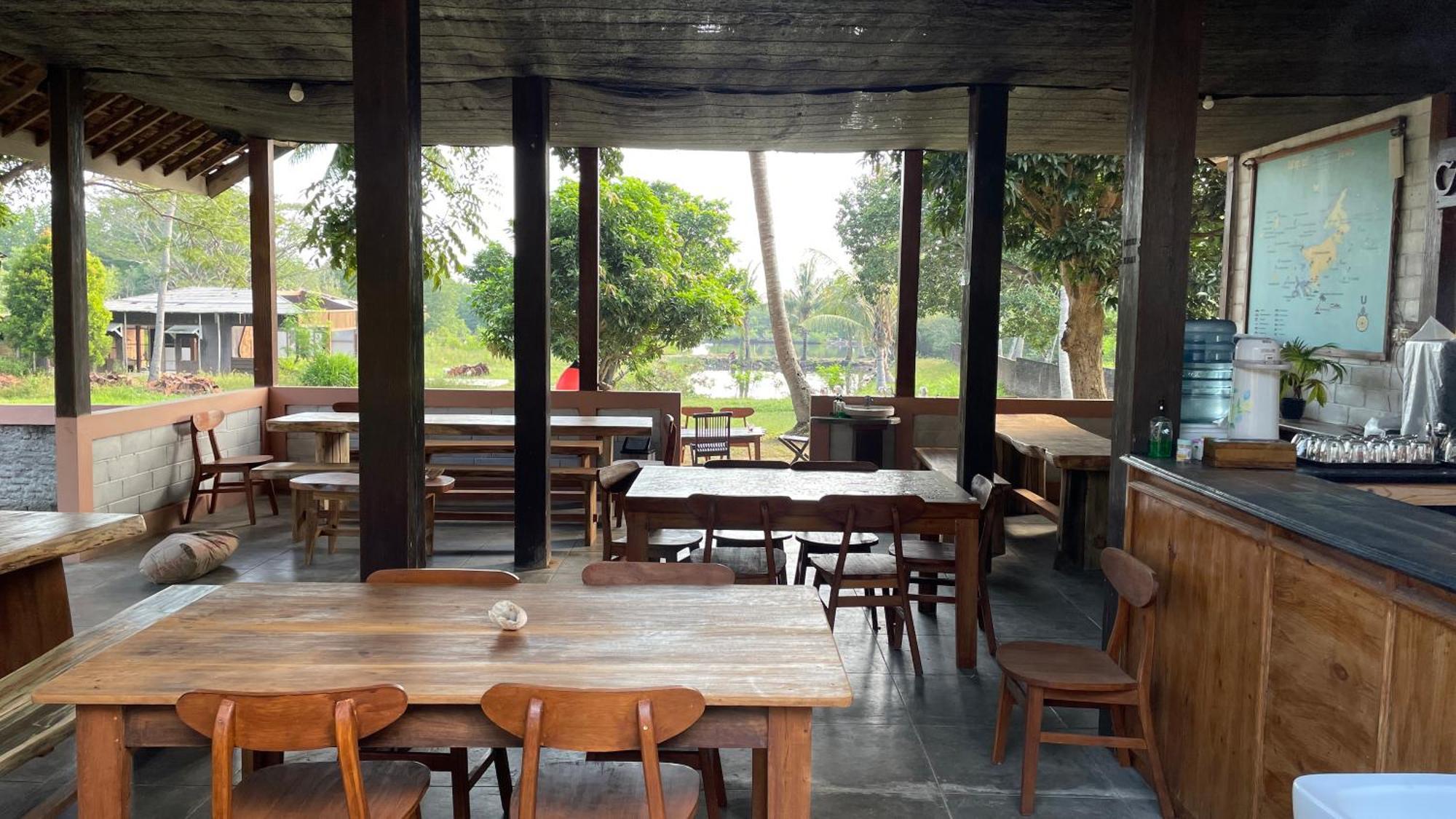 Mangrove Inn Karimunjawa-Inseln Exterior foto