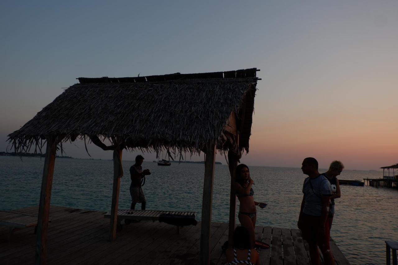 Mangrove Inn Karimunjawa-Inseln Exterior foto