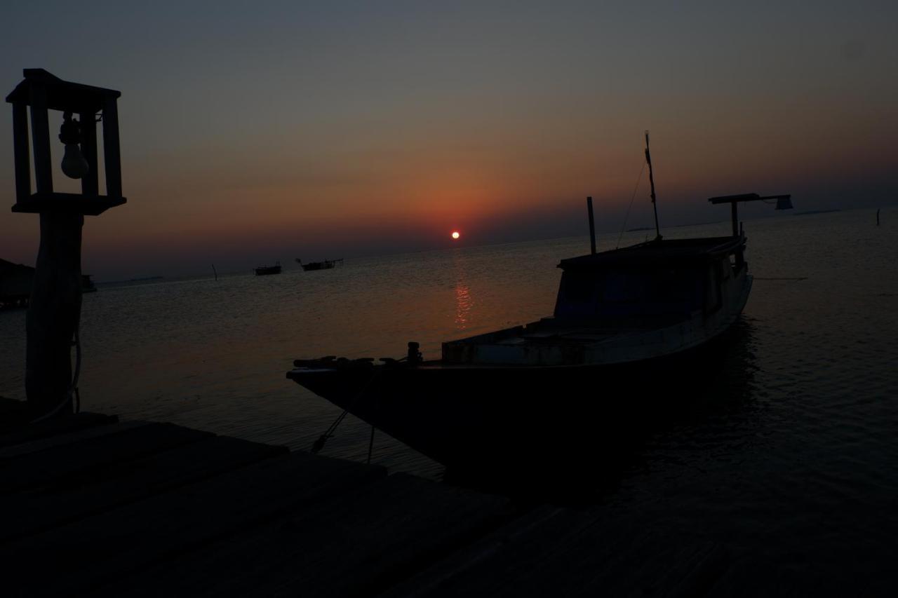 Mangrove Inn Karimunjawa-Inseln Exterior foto